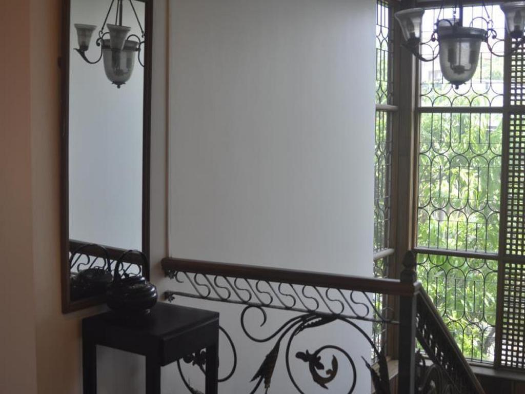 Classique Inn Yangon Bagian luar foto