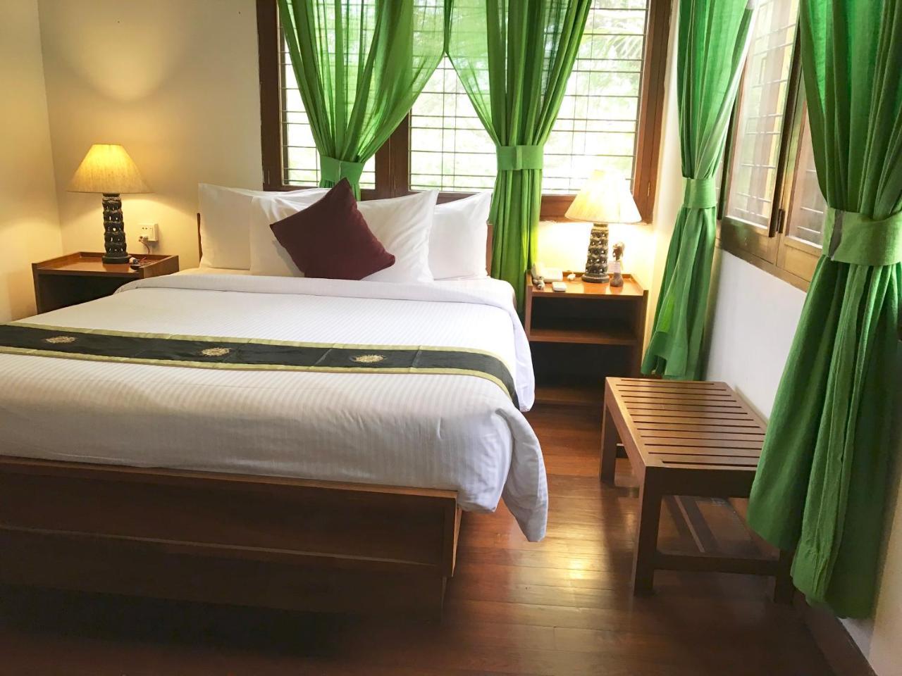 Classique Inn Yangon Bagian luar foto